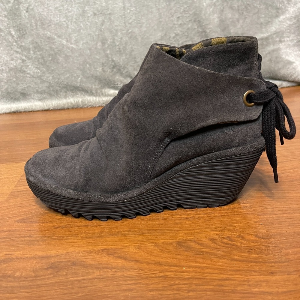 Fly London Women 7.5 Whimsigoth Fairy Grunge Gray Yebi Suede Wedge Ankle Boots